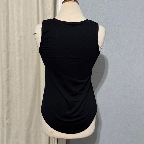 Disney Minnie Mouse Black Muscle Tank Top Women's XS Graphic Tee - Picture 6 of 9